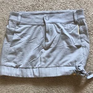 Grey with yellow lining skirt